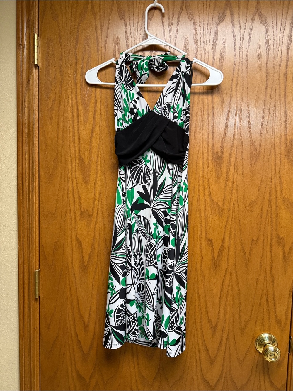 Hisense Black, White & Green Floral Halter Midi Dress